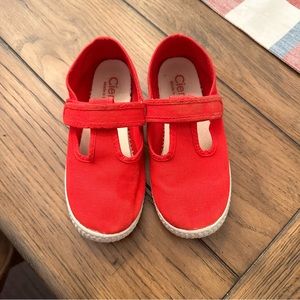 EUC Cientas Red T-Strap shoes size 29